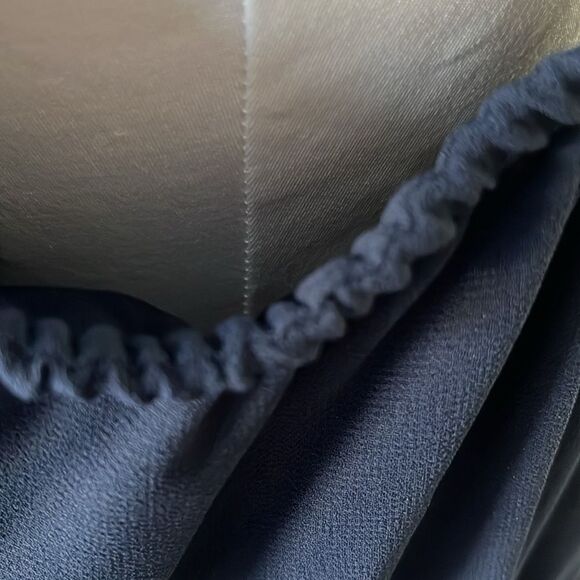 Joanna Hope Navy with White Hand Beading Sheer with lining Gown SZ 18 - Picture 7 of 13